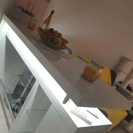 Alessia Lux Prima Linie Malul Marii Năvodari