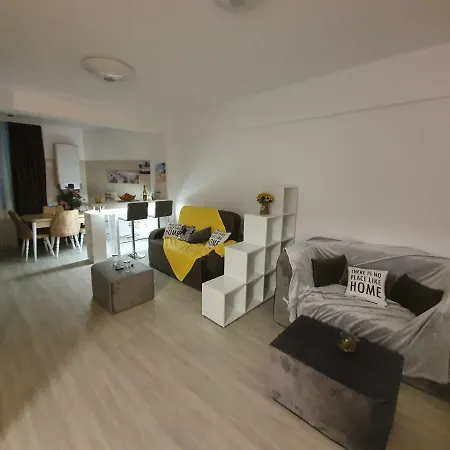 Alessia Lux Prima Linie Malul Marii